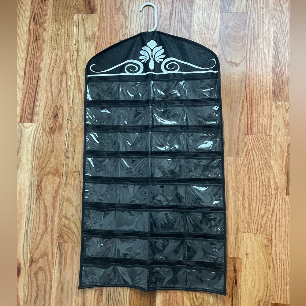 Jewelry storage